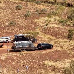 Camp site with shelter and fire pit. Also dump point and toilets. Fabulous out look.