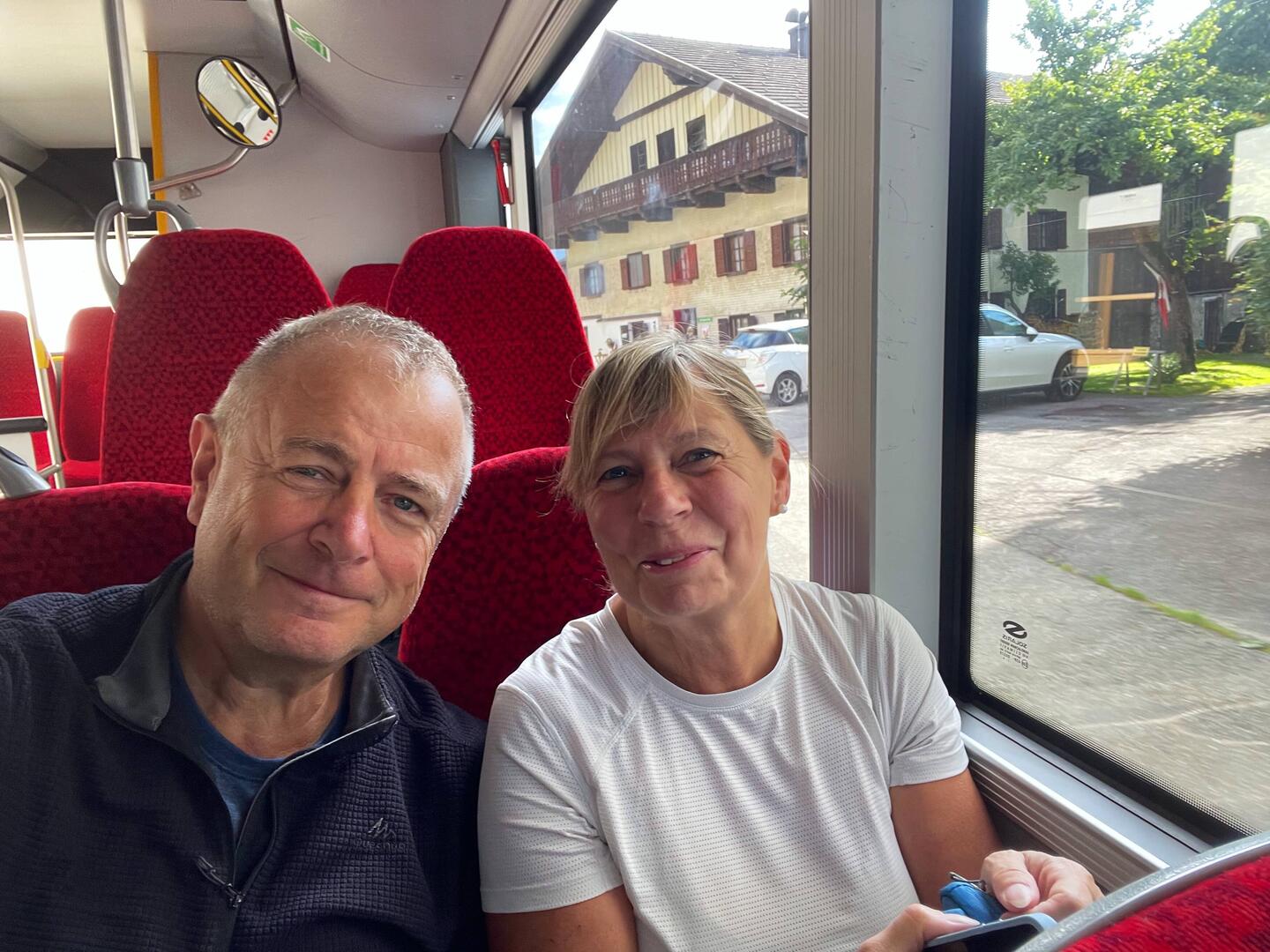 Wir zwei und ein Bus😂