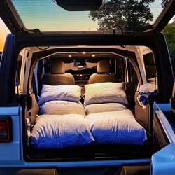 Schlafplatz im Auto 🛌🛻