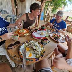Katerfrühstück mit Georg, Frieder, Paul und Emma