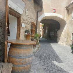 Unser kleines Weinbeisl in Dürnstein. FX Pichler um 2,80!