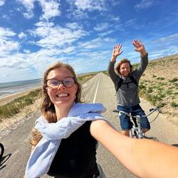 Smiles (and no hands!)