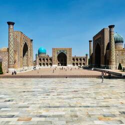 La piazza principale - piazza Registan