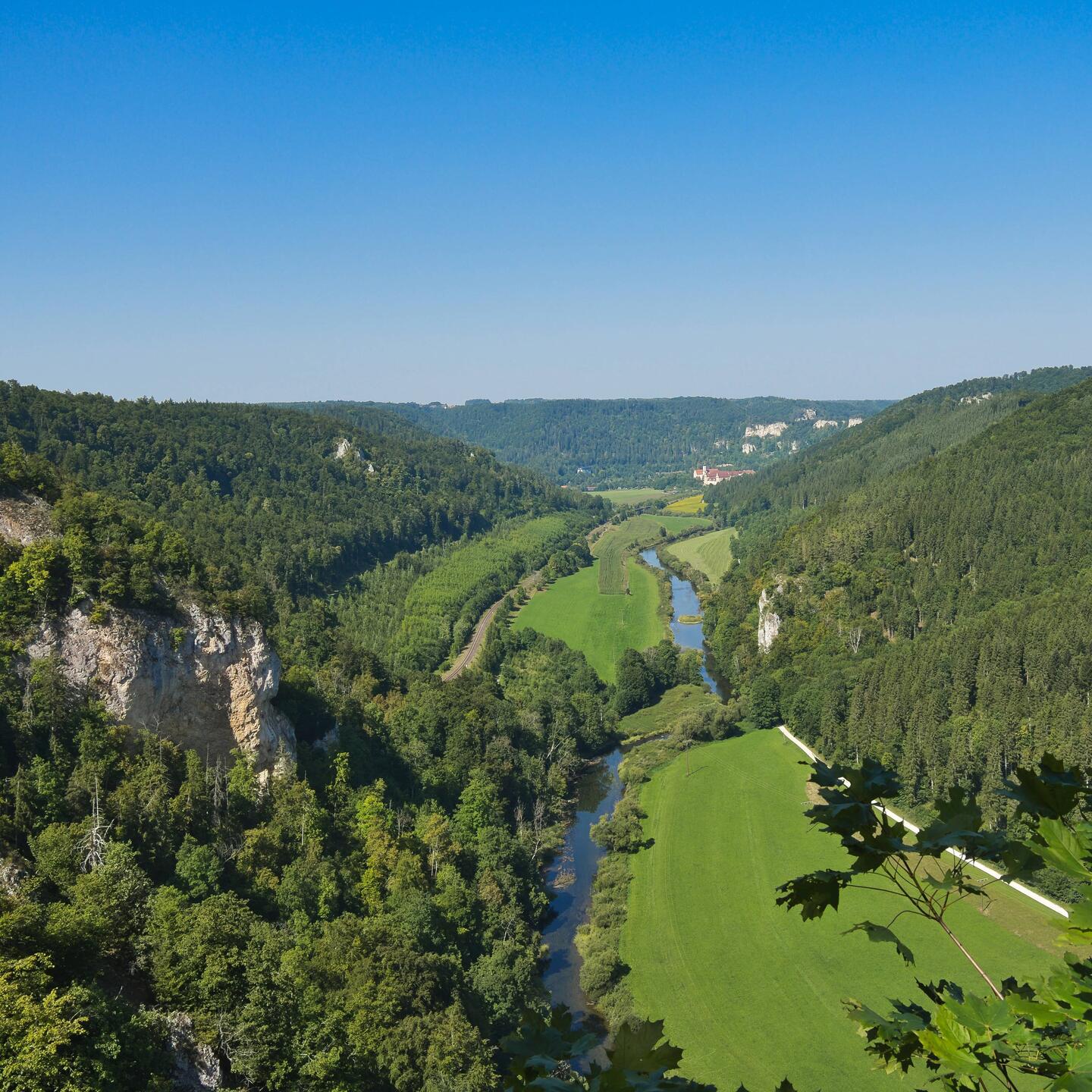 Blick zum Kloster Beuron