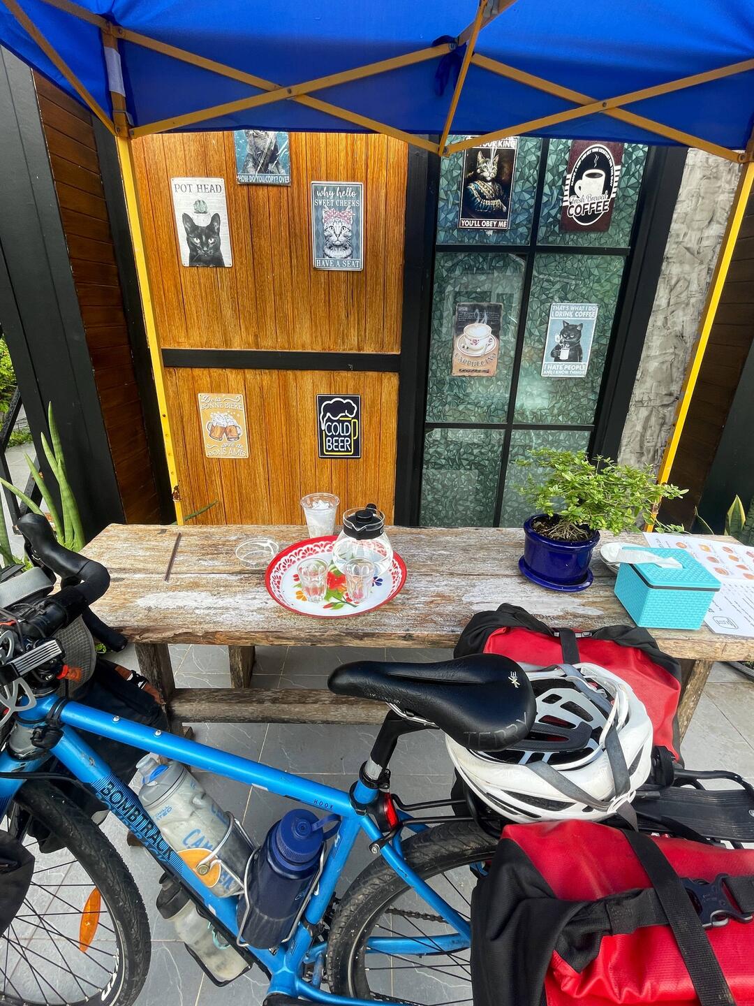 Nice little cafe with pastries in middle of nowhere