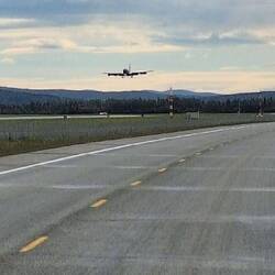 Hoffentlich verwechselt er nicht die Strasse mit der Landebahn