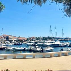 Le port de Carro