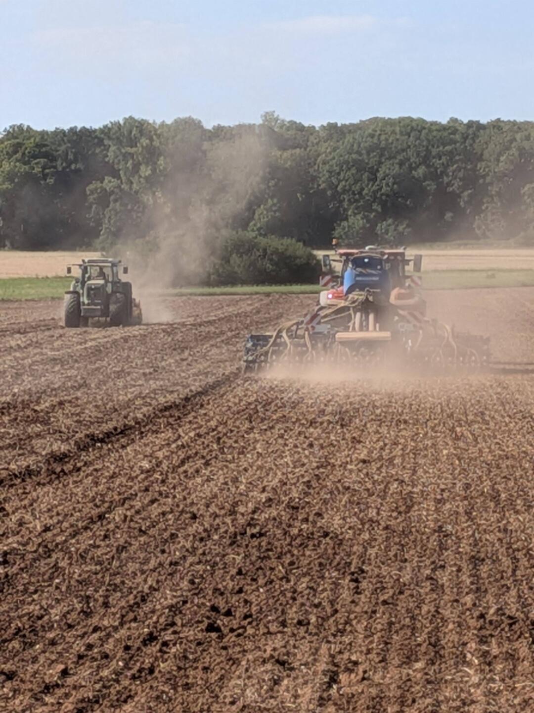 Die Landwirte produzieren tonnenweise Staub