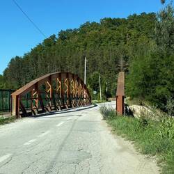 Straight over Rusty Bridge. Nimm das Guy!