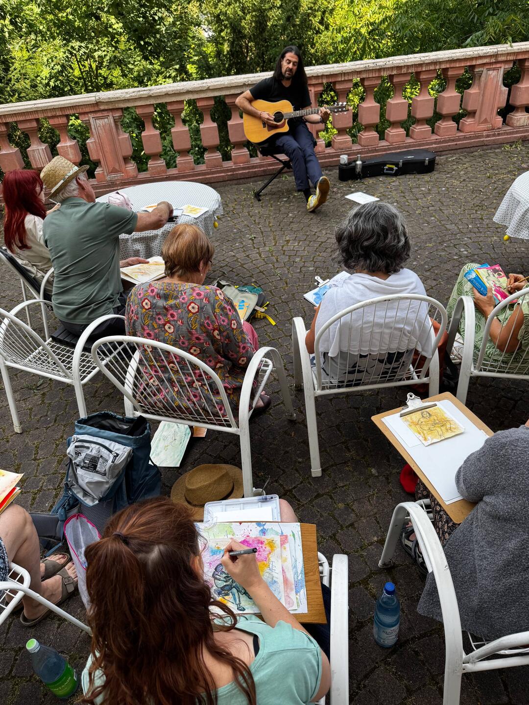 Achim spielt Gitarre