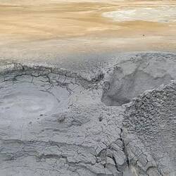 Hverir Geothermalfeld. Hier blubberts überall.