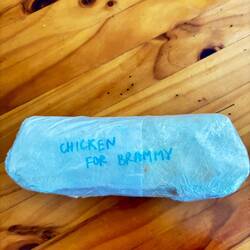 Er blijft vaak wel eten over, dus er wordt goed voor me gezorgd 🙃