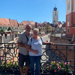 Die Brücke steht noch 😂