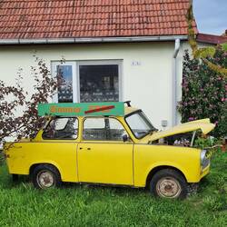 Ein alter Trabi - Ferienwohnung besetzt😆