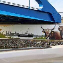 Und es spiegelt die Landschaft wieder.