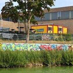 Nicht ganz koordinierte Graffities.