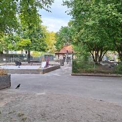 Spielplatz, Streichelzoo...