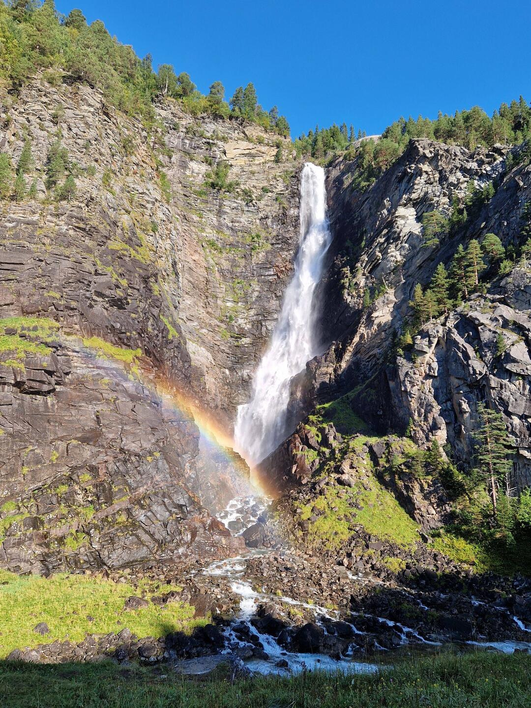 Svøufallet (156 Meter hoch)
