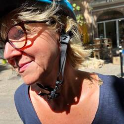 'nen Vogelschiss am Tag, ein jeder gerne tragen mag (Zwangsreim)