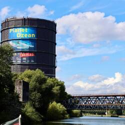 Und das alte Gasometer als Freizeitanlage.