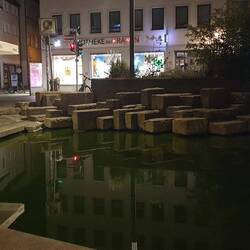 Nicht nach hinten kippen!