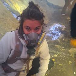 Nos yeux s'en souviennent encore ..