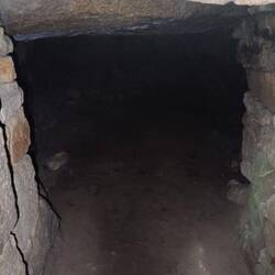 Da ging es noch weit rein ins stockfinstete - und nichts für mich, gruselig