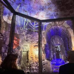 Multimedia presentation