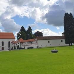 Seit 1642 steht hier oben eine Kirche