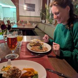 Judi ist beim Schnitzelplan geblieben. Auch sehr lecker!