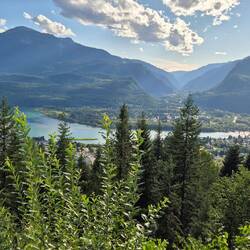 Der Columbia River funkelt wunderschön in der Abendsonne