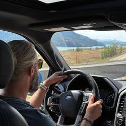 Carsten wechselt auf die dunkle Seite und fährt einen großen bösen Pickup