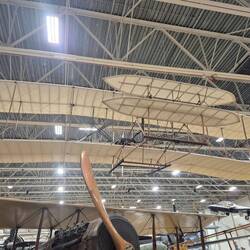 Das erste Motorflugzeug der Gebrüder Wright