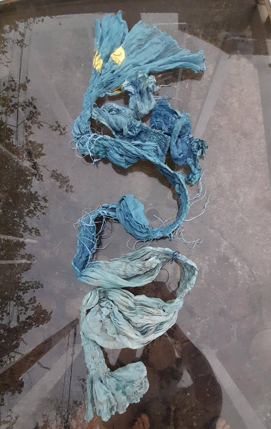 La Seine indigo, silk, pleats