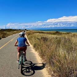 Radlfahrt am Strand entlang