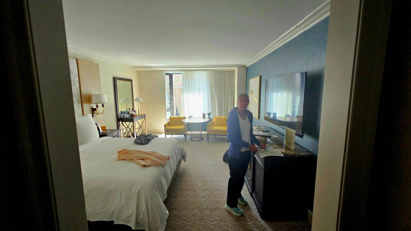 Four Seasons night, breakfast included