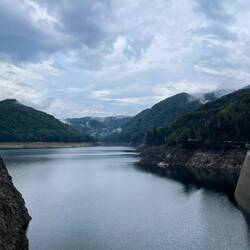 U podnóża pogoda jakby lepsza