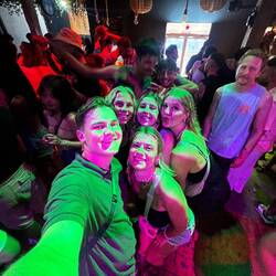 Carina, Nina, Tini, hannah