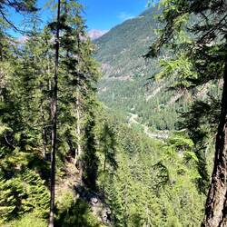 ... und tief hinunter Richtung Filisur