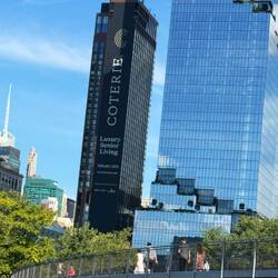 Seniorenheim für spezielles Klientel 💸💸💸💰