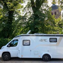 Mittagsrast bei St. Katharinen-Kirche in Trent