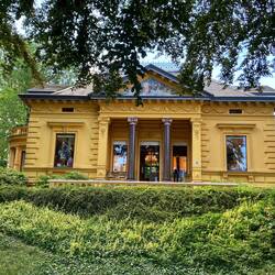 ehem. Strandvilla in Heringsdorf, Usedom. Jetzt Modehaus