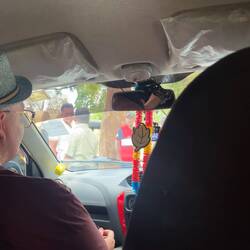 Zack 10 Menschen um uns herum