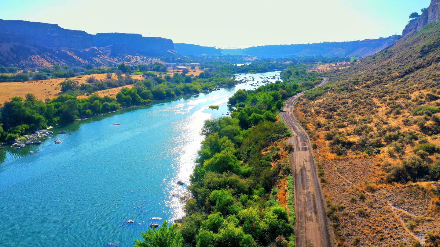 Drohnen Foto vom Snake River in der Nähe vom Übernachtungsplätzli