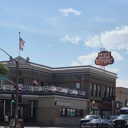 Das von Mr. Cody gegründete Hotel gibt es immer noch