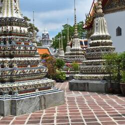 About 80 minor Chedis.