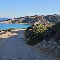 Abstieg zum Tigianibeach