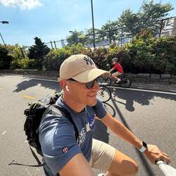 ...mit dem Rad Richtung MidTown