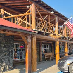 Gepflegte Geschäfte