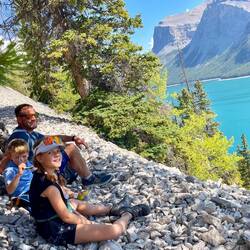 Unsere Aussicht auf der Wanderung im "Bärengebiet" am See Minnewanka